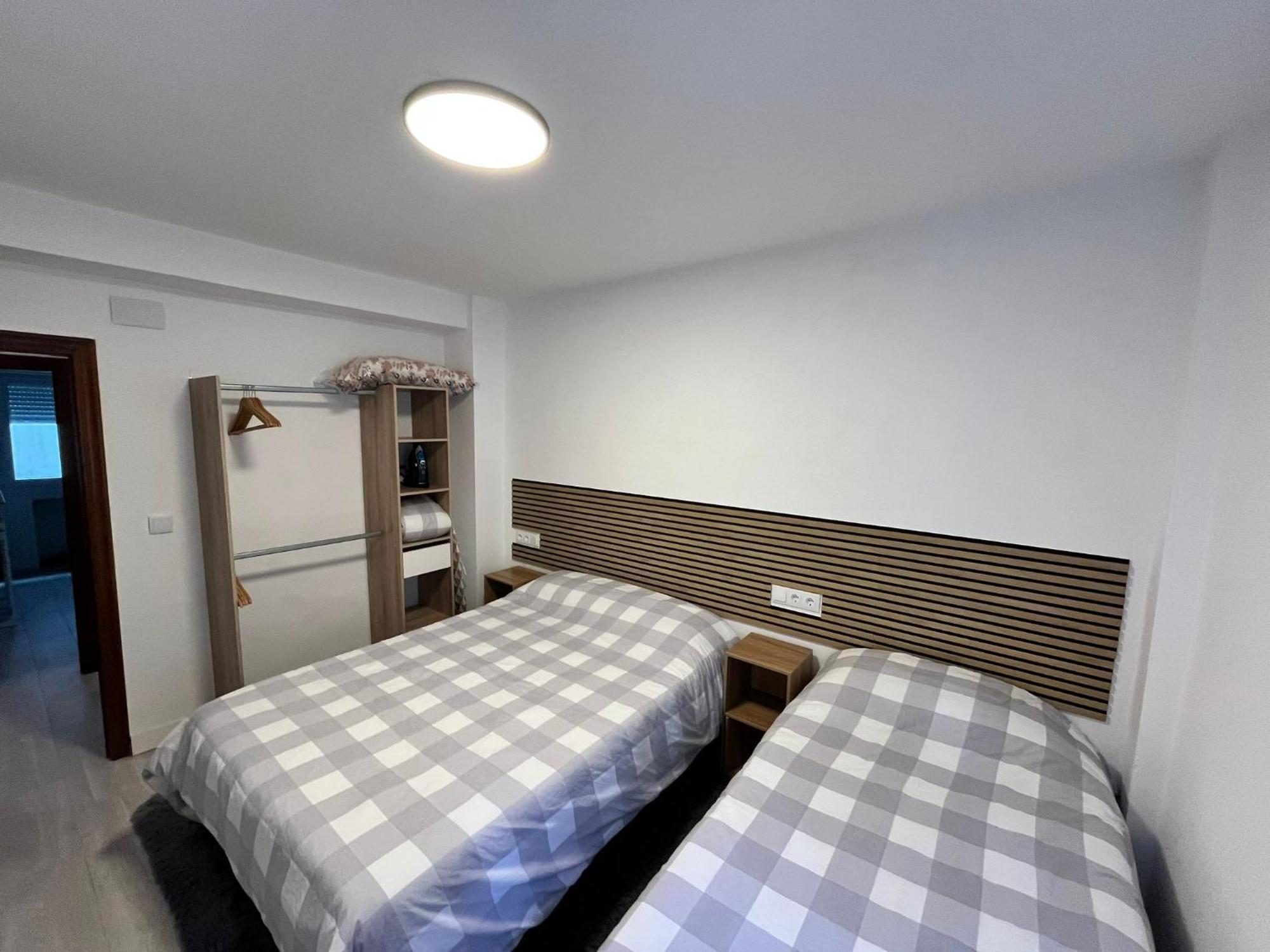 Gijonhouse Ideal 1-2 Personas Breakfast Incl Vut 4943 Dış mekan fotoğraf