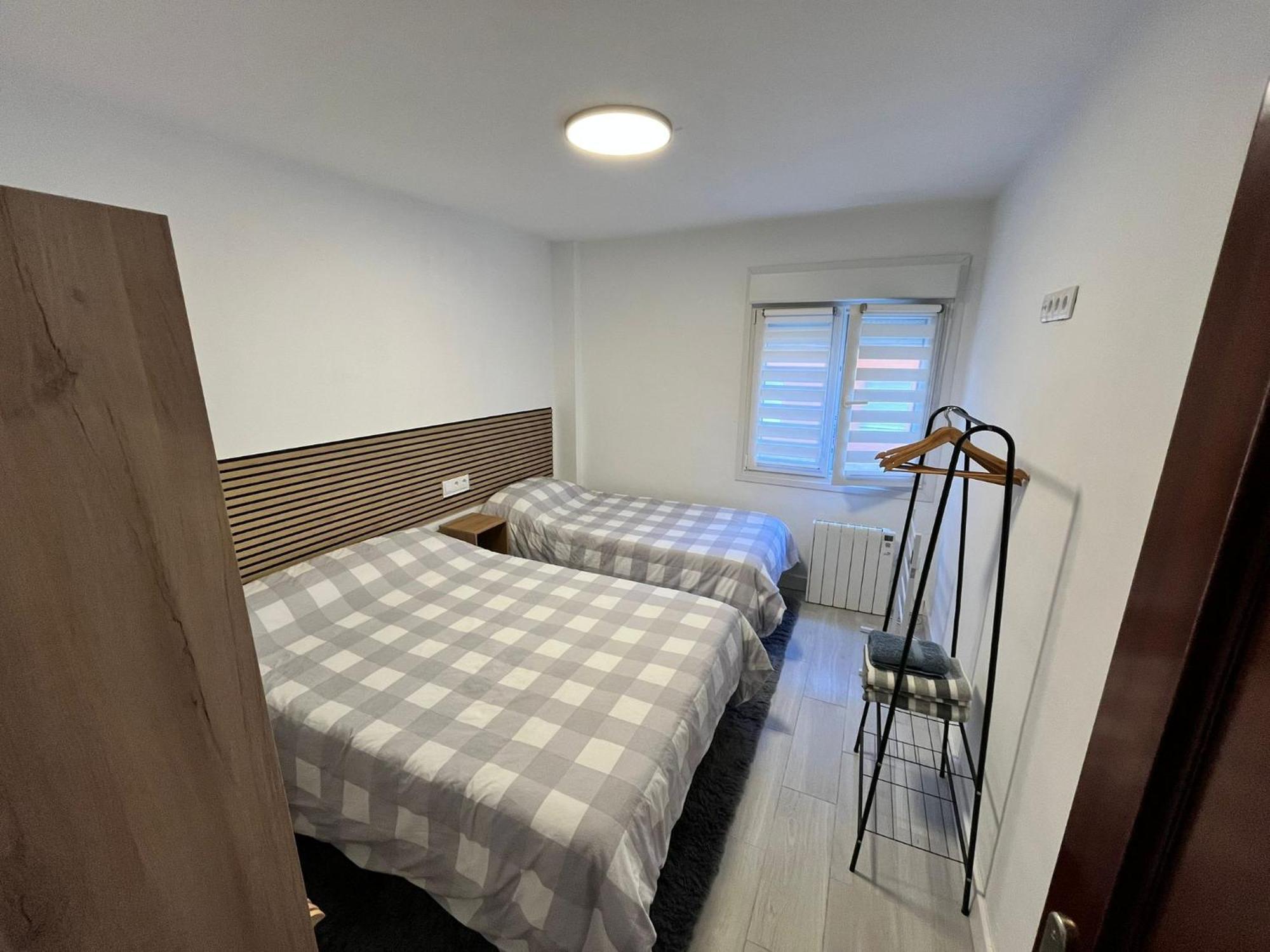 Gijonhouse Ideal 1-2 Personas Breakfast Incl Vut 4943 Dış mekan fotoğraf